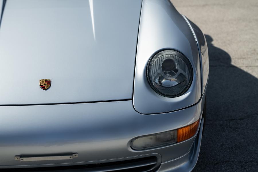 Детали экстерьера Porsche 911 GT2 (993) 1996 года  (фото 40 из 49)